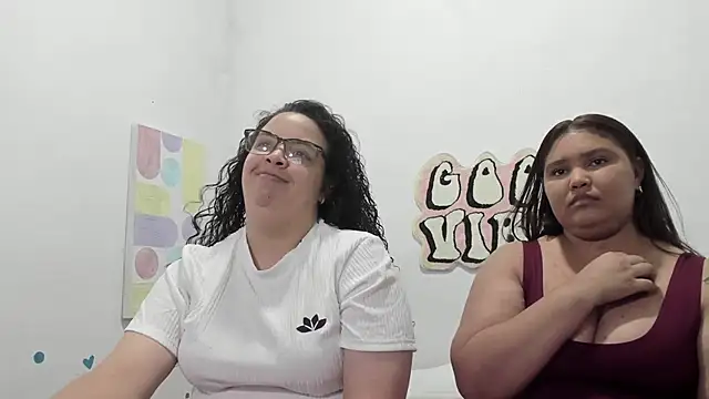 Danielaandximena online show from February 2026 12:04:01 AM