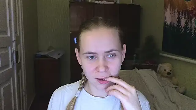 Riley Roo online show from January 2025 05:43:02 PM