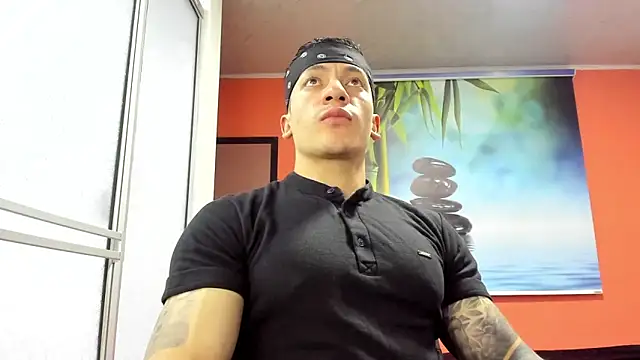 Snapshot of aquiles_51 chatting on February 2026 08:03:02 PM aquiles 51 online show from February 2026 08:03:02 PM