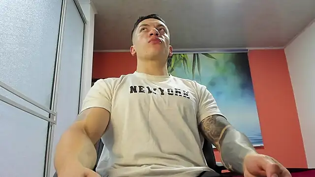 Snapshot of aquiles_51 chatting on February 2026 02:37:02 PM aquiles 51 online show from February 2026 02:37:02 PM