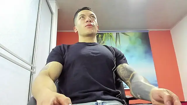 Snapshot of aquiles_51 chatting on February 2026 02:05:02 PM aquiles 51 online show from February 2026 02:05:02 PM