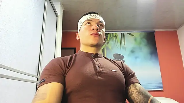 Snapshot of aquiles_51 chatting on April 2026 06:16:01 PM aquiles 51 online show from April 2026 06:16:01 PM