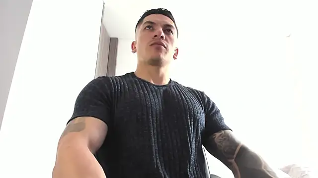 Snapshot of aquiles_51 chatting on April 2026 06:53:02 PM aquiles 51 online show from April 2026 06:53:02 PM