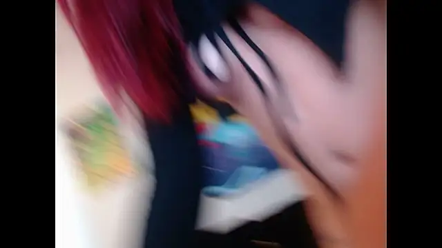 Snapshot of SuzzyyM chatting on October 2025 07:35:02 PM SuzzyyM online show from October 2025 07:35:02 PM