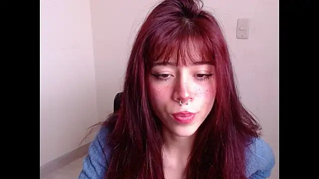 SuzzyyM online show from January 2026 07:56:02 PM