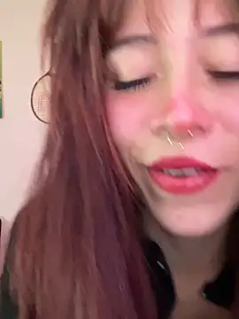 Snapshot of SuzzyyM chatting on June 2026 11:57:02 PM SuzzyyM online show from June 2026 11:57:02 PM