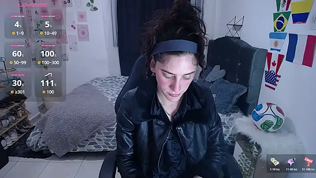 Snapshot of IsaBaileys_ chatting on June 2026 03:31:02 AM IsaBaileys online show from June 2026 03:31:02 AM