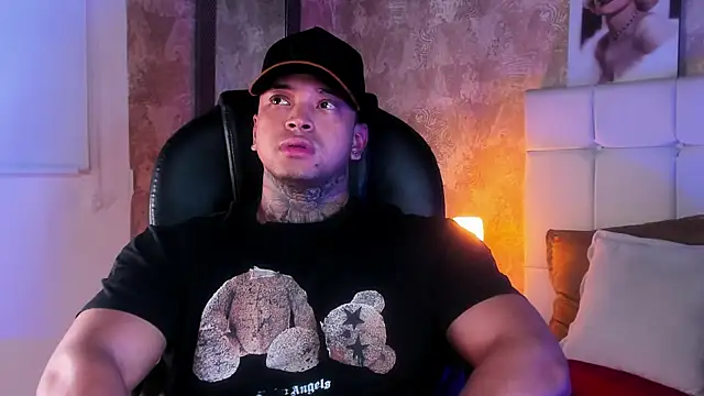 Snapshot of Stiven_collins chatting on April 2026 06:25:01 AM Stiven collins online show from April 2026 06:25:01 AM