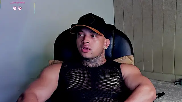 Snapshot of Stiven_collins chatting on April 2026 04:32:01 AM Stiven collins online show from April 2026 04:32:01 AM