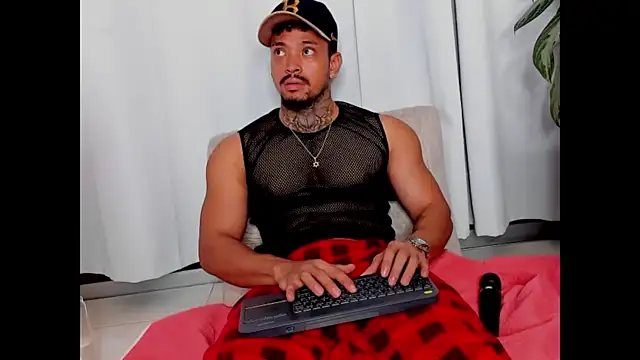 Stiven collins online show from August 2026 04:01:02 AM