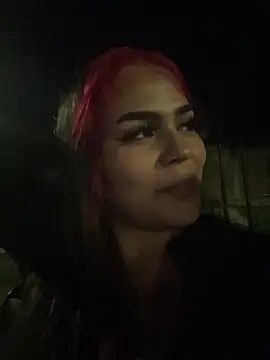 Snapshot of Chloemercury chatting on December 2025 02:53:01 AM Chloemercury online show from December 2025 02:53:01 AM