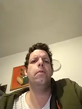 Knuffelstaaf123 online show from March 2025 10:50:01 AM