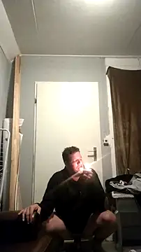 Knuffelstaaf123 online show from September 2025 02:23:01 AM