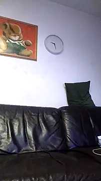 Knuffelstaaf123 online show from October 2025 12:52:02 AM