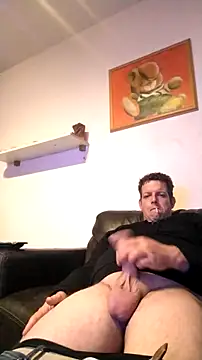 Knuffelstaaf123 online show from October 2025 06:41:02 PM