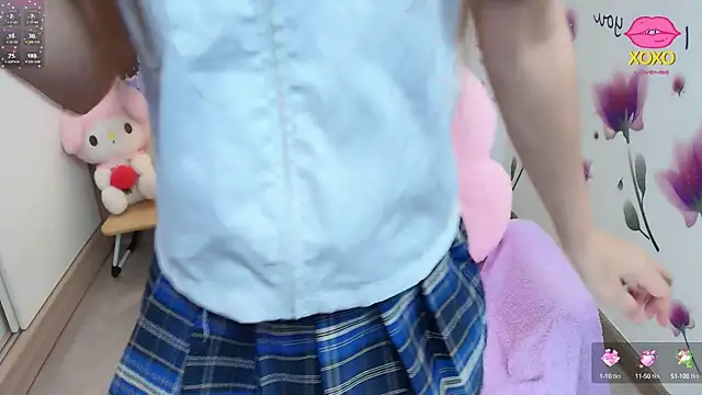 Snapshot of _Mizuki_ chatting on October 2025 05:19:02 PM Mizuki online show from October 2025 05:19:02 PM