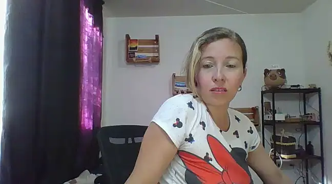 charlott ponce online show from January 2025 09:41:01 PM