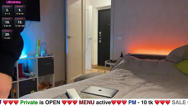 Snapshot of nikitos4you chatting on February 2025 07:40:01 AM nikitos4you online show from February 2025 07:40:01 AM