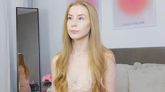 VioletiSwone online show from September 2025 04:02:02 AM