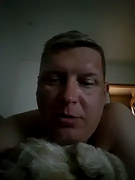 Snapshot of SuperKoss chatting on June 2026 11:42:01 PM SuperKoss online show from June 2026 11:42:01 PM