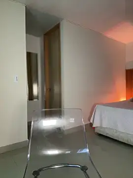 Lianh Benett online show from January 2025 04:34:01 AM