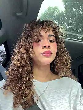 Snapshot of Lianh_Benett chatting on February 2026 02:13:01 PM Lianh Benett online show from February 2026 02:13:01 PM