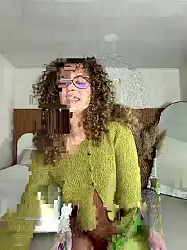 Snapshot of Lianh_Benett chatting on February 2026 12:17:01 PM Lianh Benett online show from February 2026 12:17:01 PM