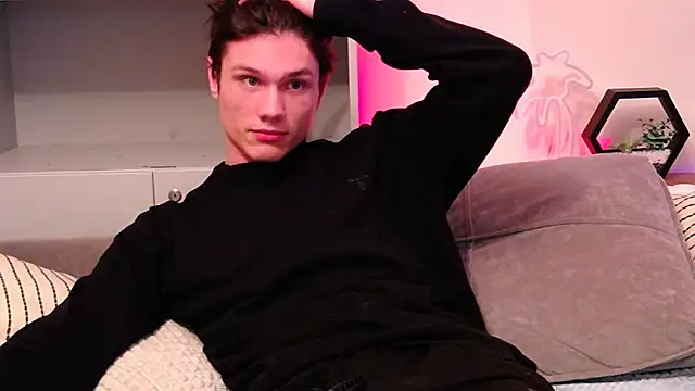 Snapshot of CalvinCay chatting on January 2025 08:36:01 PM CalvinCay online show from January 2025 08:36:01 PM