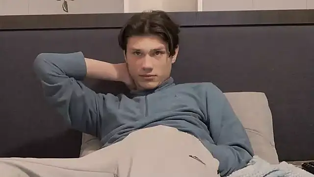 Snapshot of CalvinCay chatting on January 2025 11:29:01 PM CalvinCay online show from January 2025 11:29:01 PM