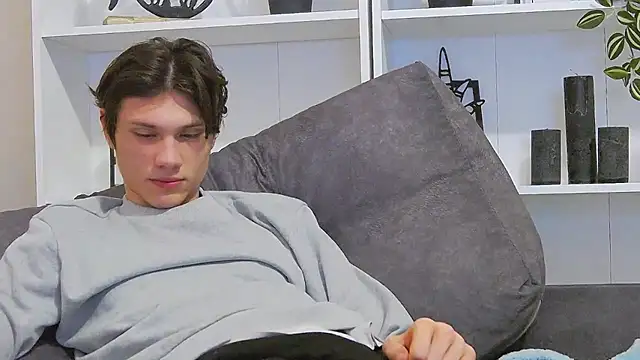 Snapshot of CalvinCay chatting on March 2025 12:07:02 AM CalvinCay online show from March 2025 12:07:02 AM