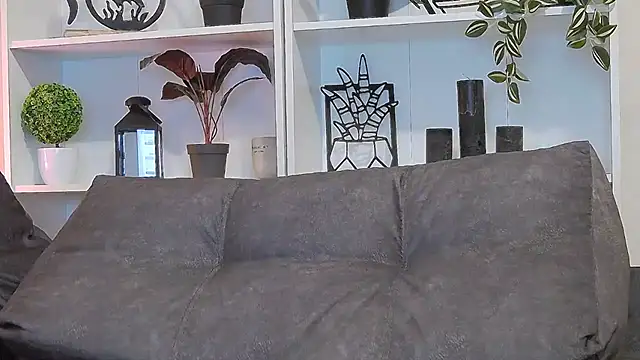 Snapshot of CalvinCay chatting on March 2025 05:38:01 AM CalvinCay online show from March 2025 05:38:01 AM