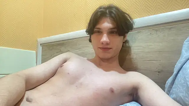 Snapshot of CalvinCay chatting on October 2025 04:06:02 PM CalvinCay online show from October 2025 04:06:02 PM