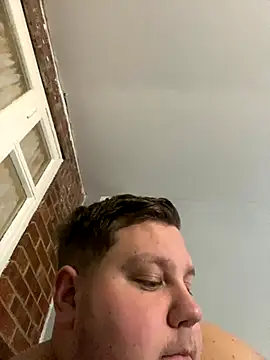 Lukeyboy027 online show from November 2025 08:14:02 AM