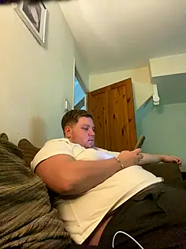 Lukeyboy027 online show from November 2025 03:21:01 PM