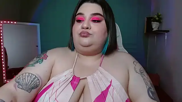 Snapshot of tiffany_laurens chatting on December 2024 05:06:01 AM tiffany laurens online show from December 2024 05:06:01 AM