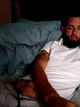 Snapshot of momentum2023 chatting on September 2025 11:23:02 AM momentum2023 online show from September 2025 11:23:02 AM