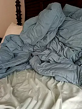 Snapshot of momentum2023 chatting on September 2025 02:22:02 PM momentum2023 online show from September 2025 02:22:02 PM