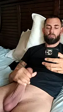 Snapshot of momentum2023 chatting on December 2025 03:06:01 PM momentum2023 online show from December 2025 03:06:01 PM