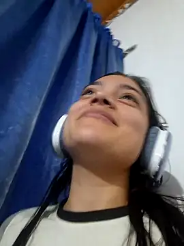 littlemelii online show from January 2025 12:09:01 AM