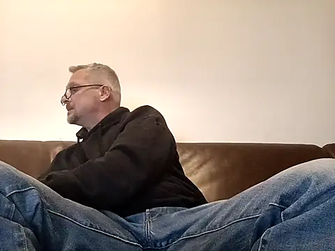 Heidemensch online show from January 2025 07:10:02 PM