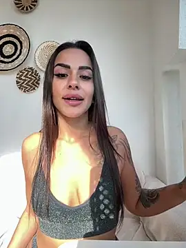 Snapshot of Alisa-Marie chatting on December 2024 01:33:02 PM Alisa-Marie online show from December 2024 01:33:02 PM