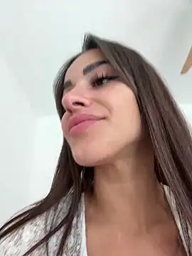 Snapshot of Alisa-Marie chatting on February 2025 01:59:02 PM Alisa-Marie online show from February 2025 01:59:02 PM