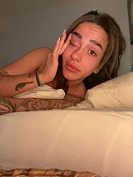 Snapshot of Alisa-Marie chatting on March 2025 07:57:02 AM Alisa-Marie online show from March 2025 07:57:02 AM