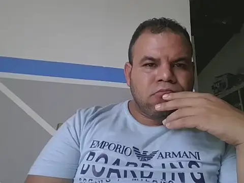 Snapshot of Evert_hairyboy chatting on November 2025 02:17:01 PM Evert hairyboy online show from November 2025 02:17:01 PM