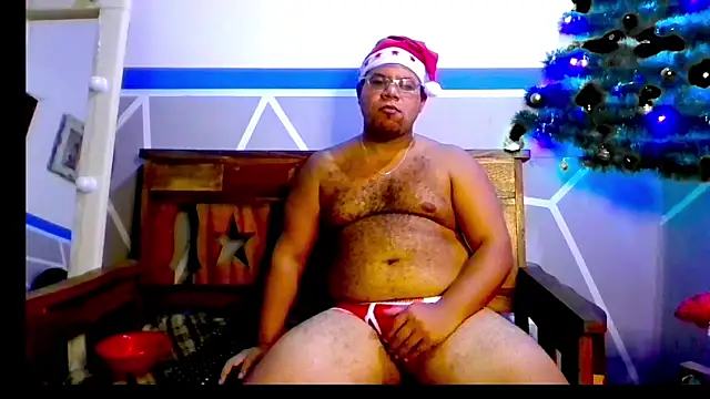 Snapshot of Evert_hairyboy chatting on December 2025 03:51:02 PM Evert hairyboy online show from December 2025 03:51:02 PM