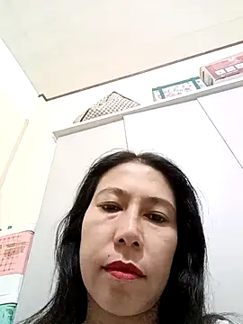 2HotAsain4u online show from April 2026 10:01:02 PM