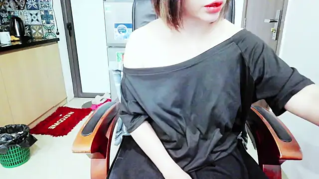 Miu-Le online show from November 2025 11:35:01 PM