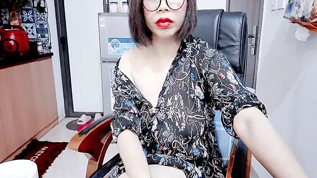 Miu-Le online show from February 2026 05:38:02 PM