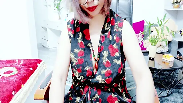 Snapshot of Miu-Le chatting on June 2026 07:38:02 PM Miu-Le online show from June 2026 07:38:02 PM