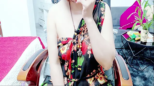 Snapshot of Miu-Le chatting on July 2026 09:19:02 PM Miu-Le online show from July 2026 09:19:02 PM